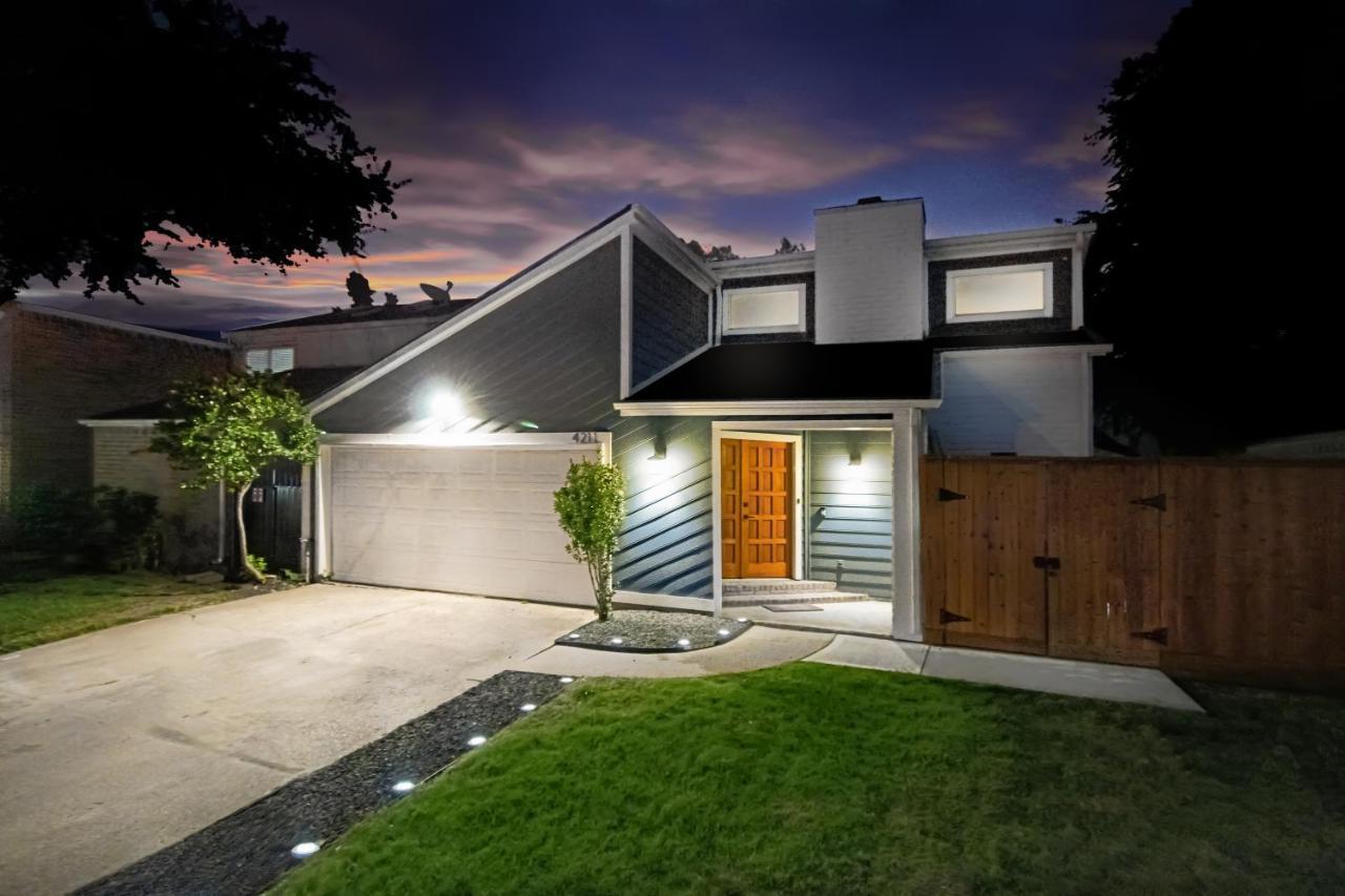 Open Airy Custom Designed Home - 2Kings - Sleeps 14 ヒューストン エクステリア 写真