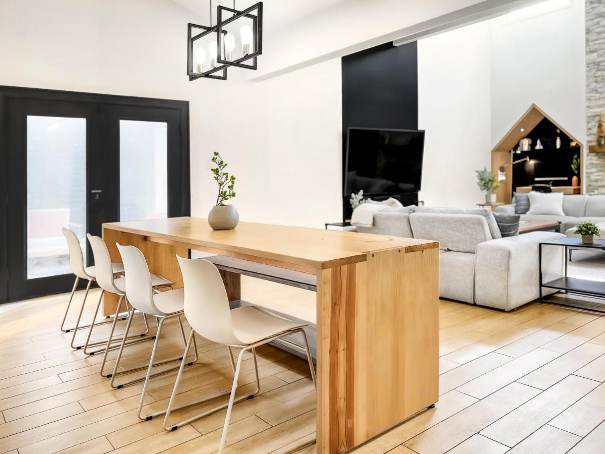Open Airy Custom Designed Home - 2Kings - Sleeps 14 ヒューストン エクステリア 写真