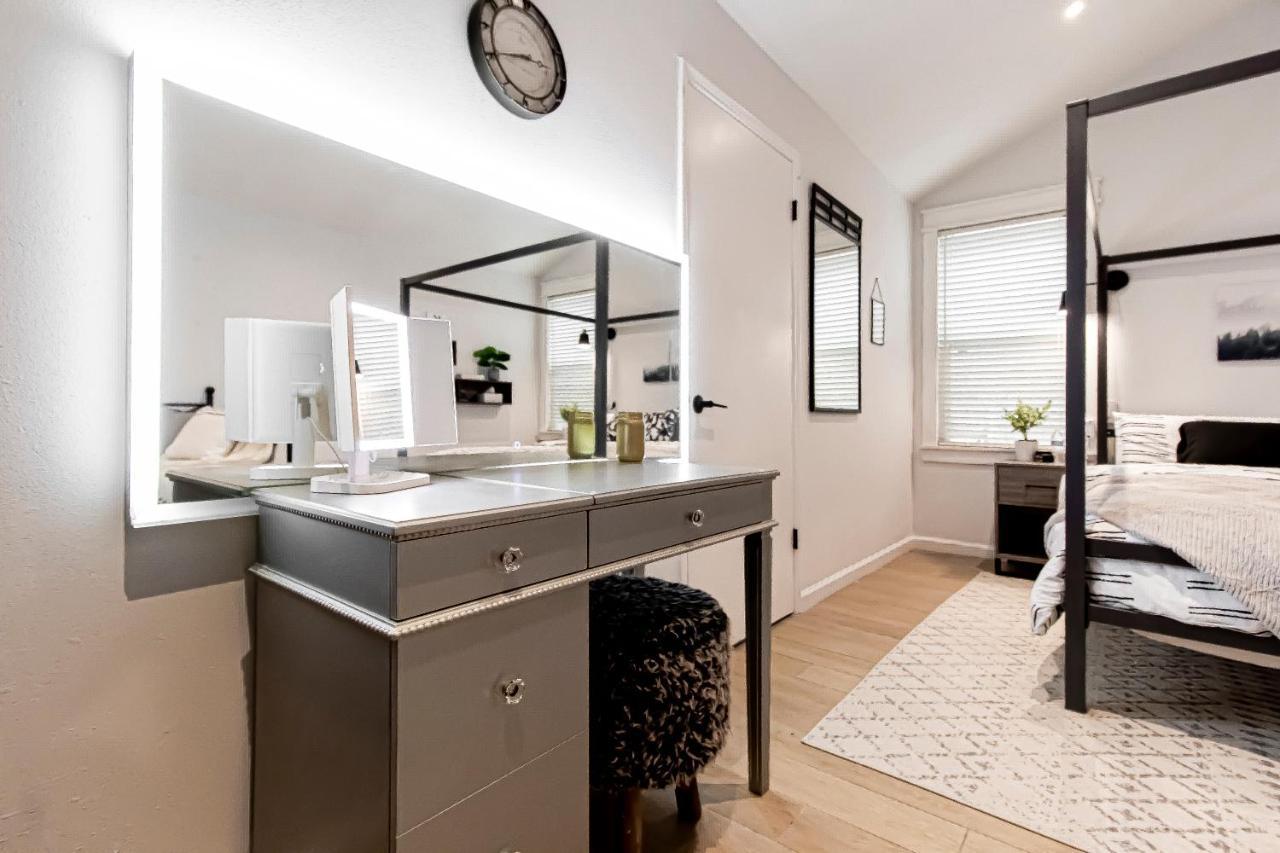 Open Airy Custom Designed Home - 2Kings - Sleeps 14 ヒューストン エクステリア 写真