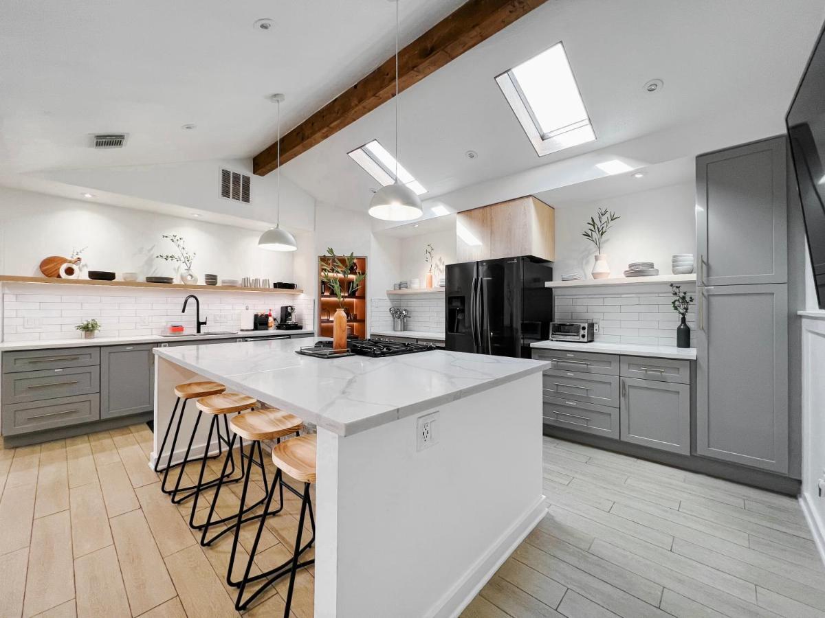 Open Airy Custom Designed Home - 2Kings - Sleeps 14 ヒューストン エクステリア 写真