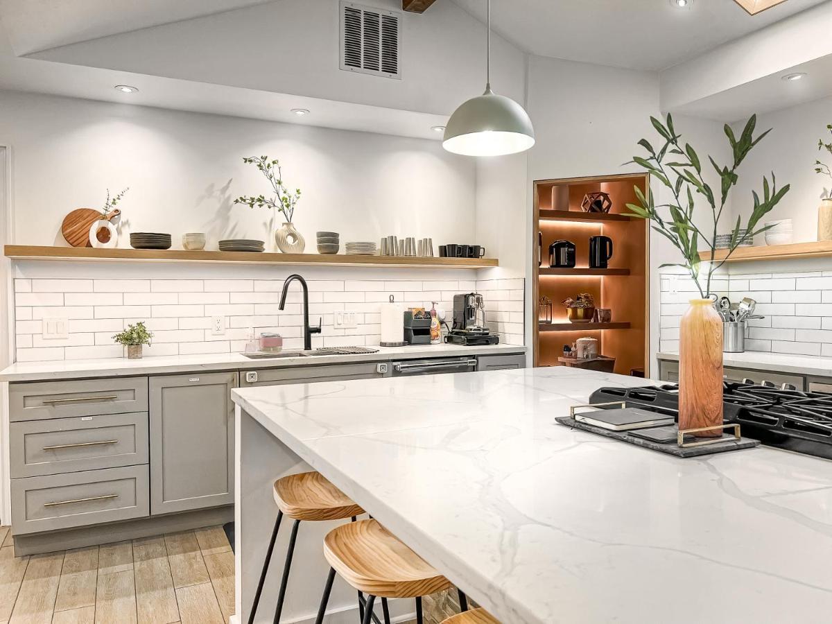 Open Airy Custom Designed Home - 2Kings - Sleeps 14 ヒューストン エクステリア 写真